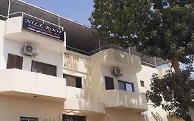 Nile Roof Hotel& Restaurant